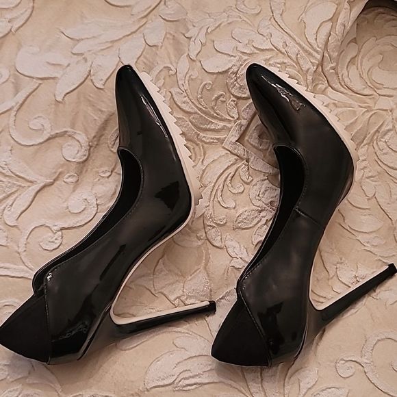 JustFab Lucine Black & White Heels - Picture 13 of 16